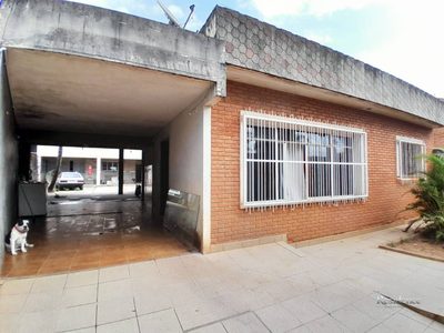 Casa, 4 quartos, 262 m² - Foto 2