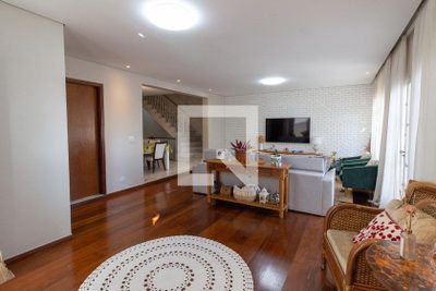 Casa, 4 quartos, 332 m² - Foto 1