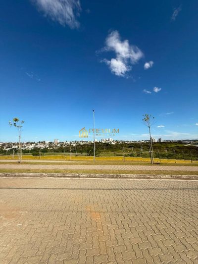 Loteamento e Condomínio, 330 m² - Foto 2