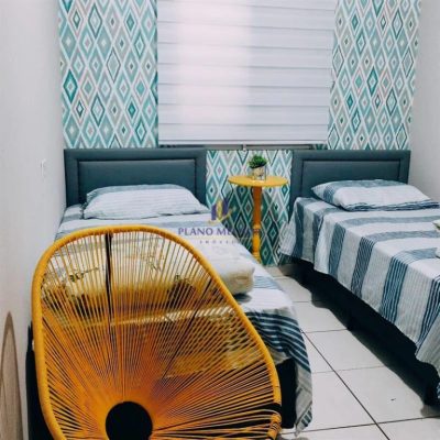 Casa, 6 quartos, 125 m² - Foto 1