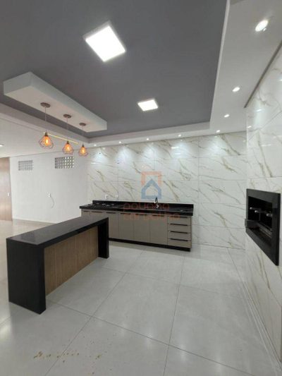 Casa, 4 quartos, 180 m² - Foto 3