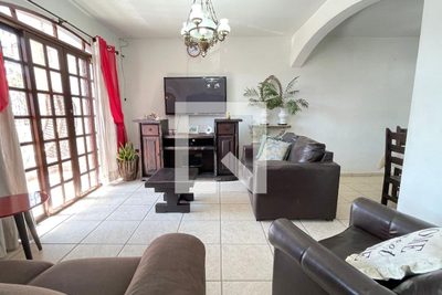 Casa, 6 quartos, 115 m² - Foto 3