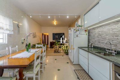 Casa, 3 quartos, 270 m² - Foto 4