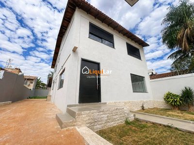 Sobrado, 4 quartos, 242 m² - Foto 2
