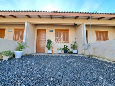 Casa, 2 quartos, 52 m² - Foto 1