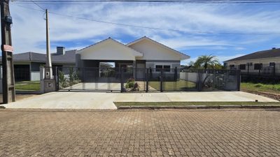 Casa, 3 quartos, 181 m² - Foto 1