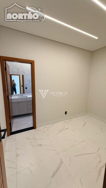 Casa, 3 quartos, 120 m² - Foto 3