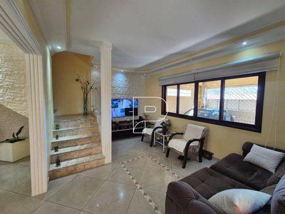 Casa, 3 quartos, 182 m² - Foto 1