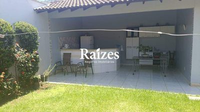 Casa, 4 quartos, 280 m² - Foto 1