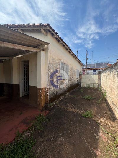 Casa, 2 quartos, 250 m² - Foto 1