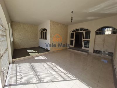 Casa, 4 quartos, 303 m² - Foto 2