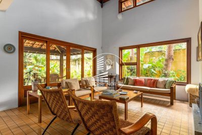 Casa, 4 quartos, 300 m² - Foto 1