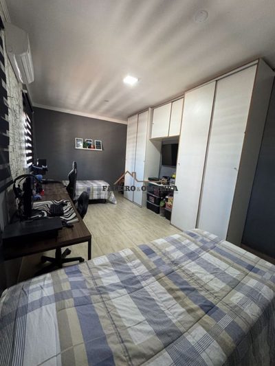 Casa, 4 quartos, 248 m² - Foto 4