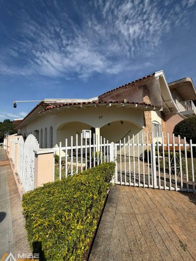 Casa, 3 quartos, 237 m² - Foto 4