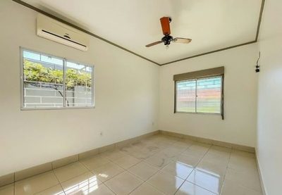 Casa, 3 quartos, 154 m² - Foto 2