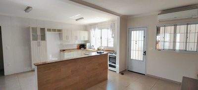 Casa, 3 quartos, 300 m² - Foto 1