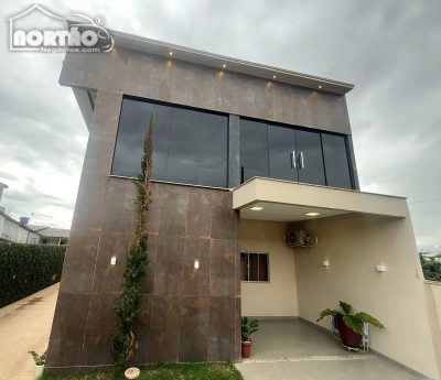 Casa, 3 quartos, 187 m² - Foto 1