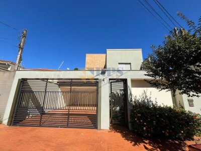 Casa, 3 quartos, 285 m² - Foto 1