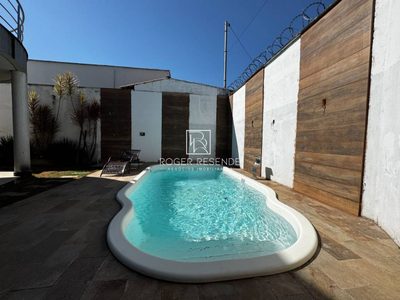 Casa, 4 quartos, 220 m² - Foto 4
