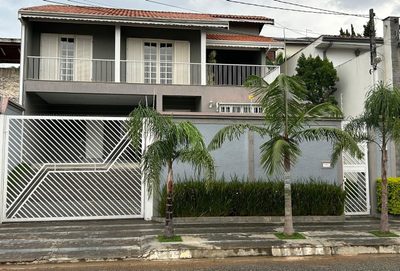 Casa, 3 quartos, 261 m² - Foto 1