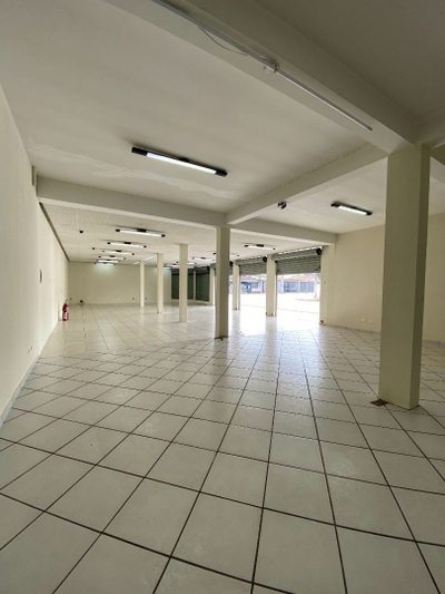 Loja-Salão, 205 m² - Foto 1