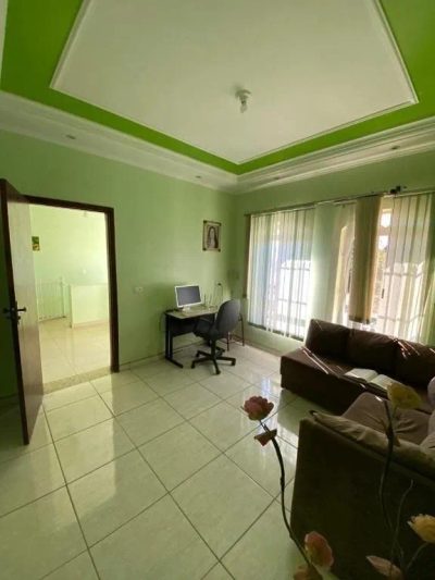 Sobrado, 3 quartos, 240 m² - Foto 1