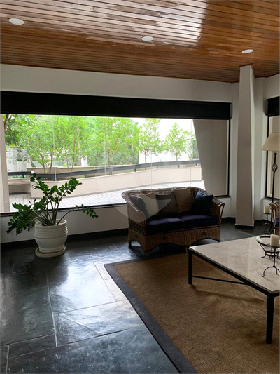 Apartamento, 4 quartos, 250 m² - Foto 1