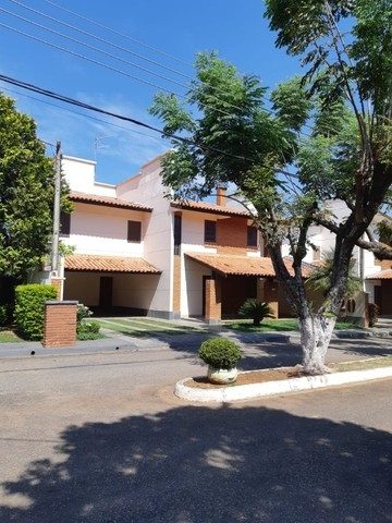 Sobrado, 3 quartos, 210 m² - Foto 1