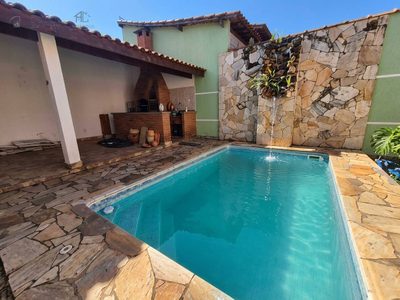 Casa, 3 quartos, 186 m² - Foto 1