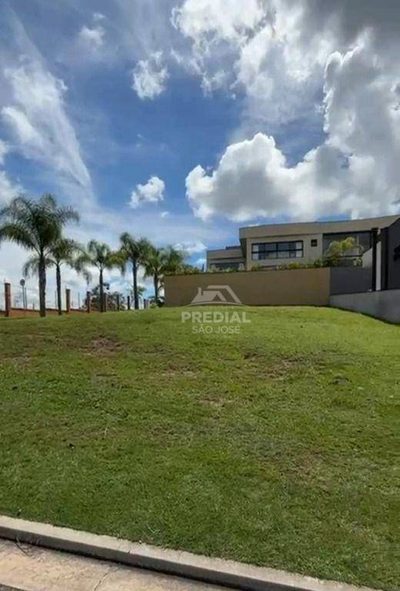 Loteamento e Condomínio, 557 m² - Foto 1