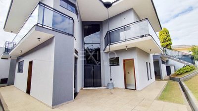 Casa, 4 quartos, 464 m² - Foto 1