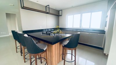 Sobrado, 3 quartos, 228 m² - Foto 1
