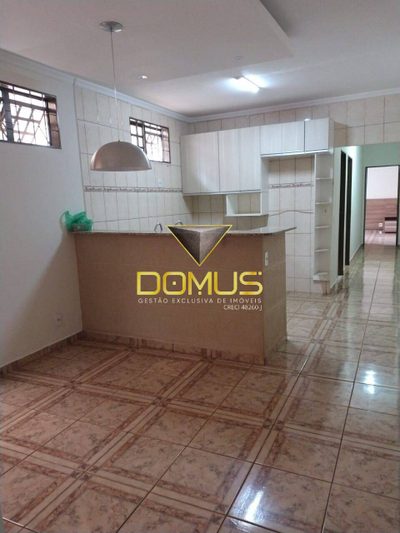 Casa, 2 quartos, 130 m² - Foto 1