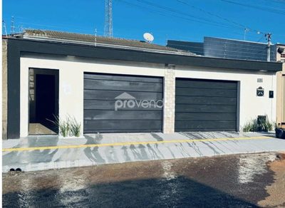 Casa, 3 quartos, 270 m² - Foto 1