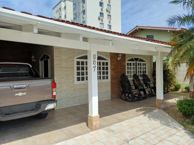 Casa, 3 quartos, 178 m² - Foto 1
