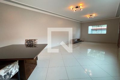 Casa, 3 quartos, 240 m² - Foto 5