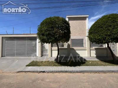 Casa, 3 quartos, 126 m² - Foto 1