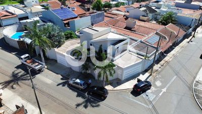 Casa, 3 quartos, 256 m² - Foto 2