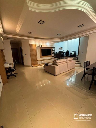 Casa, 3 quartos, 199 m² - Foto 2