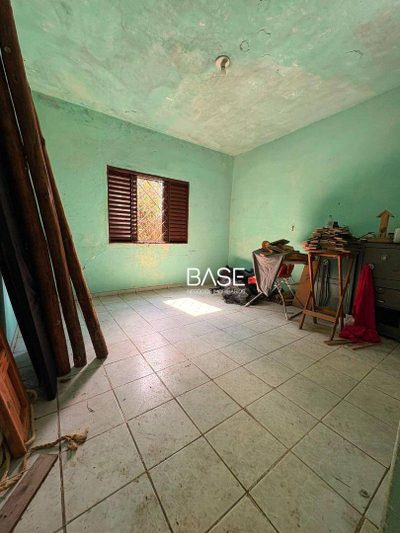 Chácara, 3 quartos, 1380 m² - Foto 2