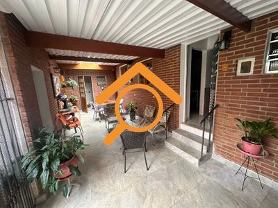 Casa, 2 quartos, 150 m² - Foto 1