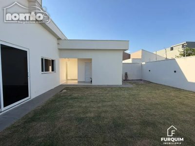 Casa, 3 quartos, 168 m² - Foto 4