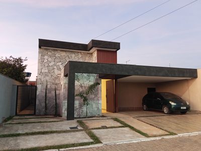 Casa, 3 quartos, 220 m² - Foto 1