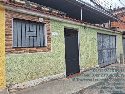 Casa, 2 quartos, 230 m² - Foto 1
