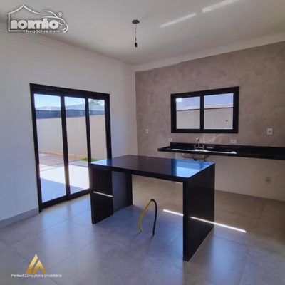 Casa, 4 quartos, 150 m² - Foto 3