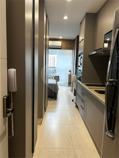 Apartamento, 1 quarto, 27 m² - Foto 2