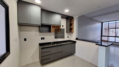 Casa, 3 quartos, 253 m² - Foto 2