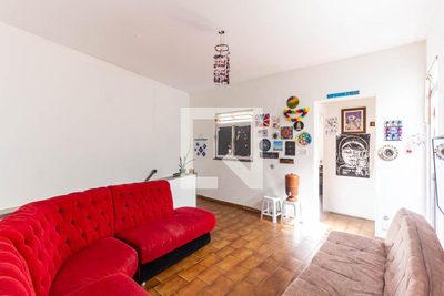 Casa, 4 quartos, 162 m² - Foto 1