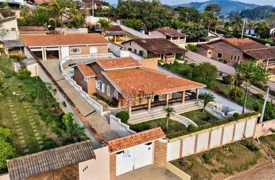 Chácara, 3 quartos, 800 m² - Foto 1