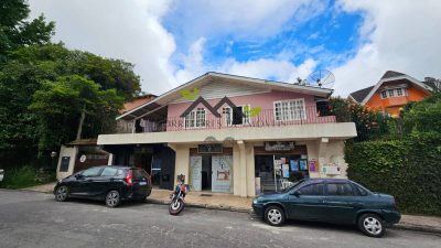 Casa, 4 quartos, 361 m² - Foto 1